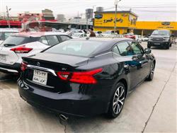 Nissan Maxima